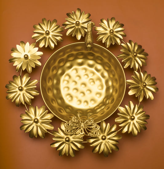 Elegant Butterfly And Bird Urli - Pitaltamba