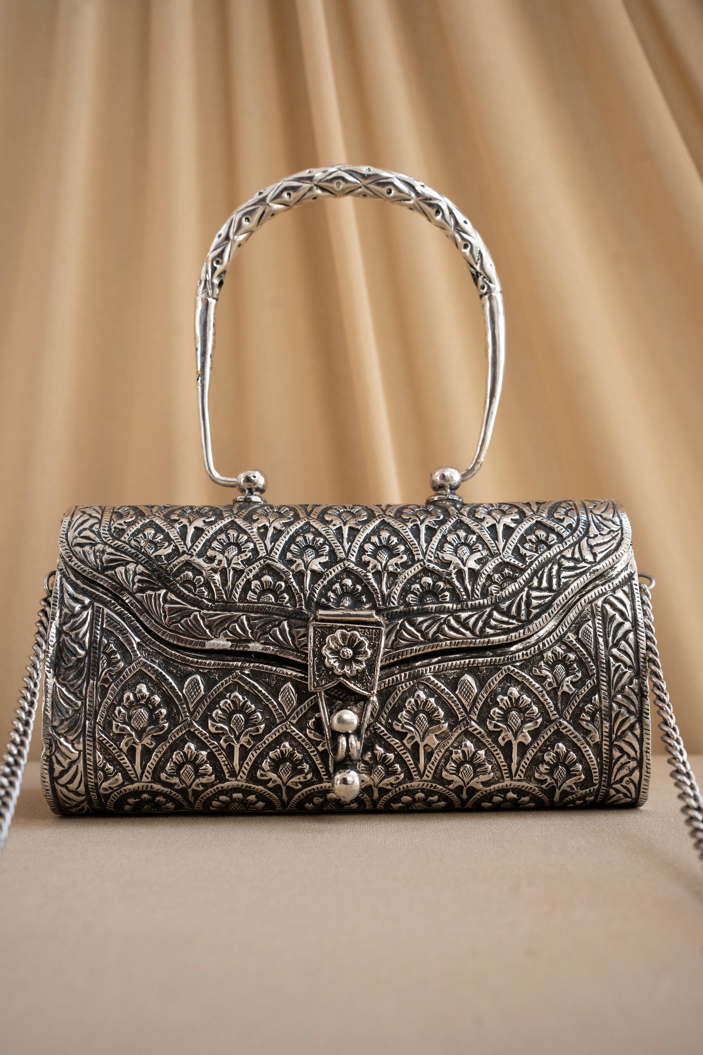 Intricate Carving Silver Purse / Clutch With Handle & String - Pitaltamba