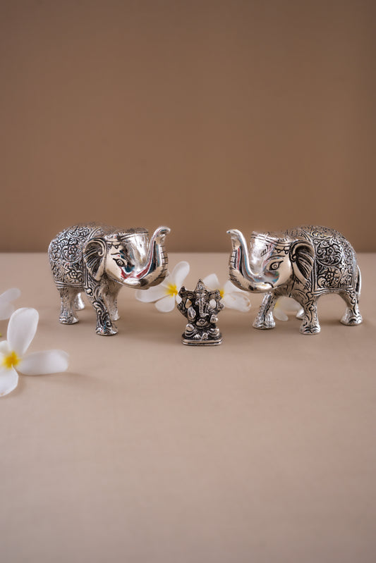 Ganesh Idol With Pair Of Elephants