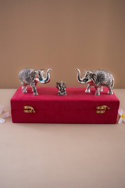 Ganesh Idol With Pair Of Elephants - Pitaltamba