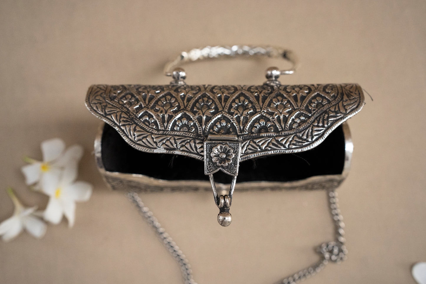 Intricate Carving Silver Purse / Clutch With Handle & String - Pitaltamba