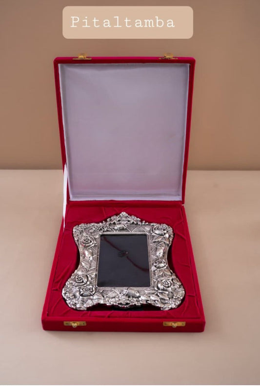 Antique Rose Photo Frame - Pitaltamba