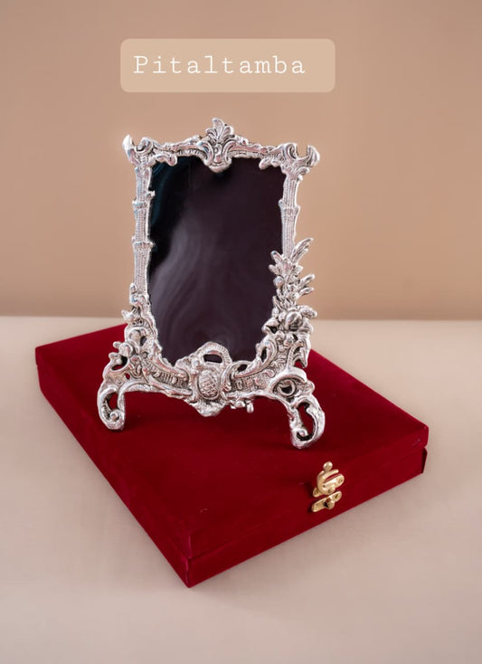 Silver-White Metal Rectangular Photo Frame