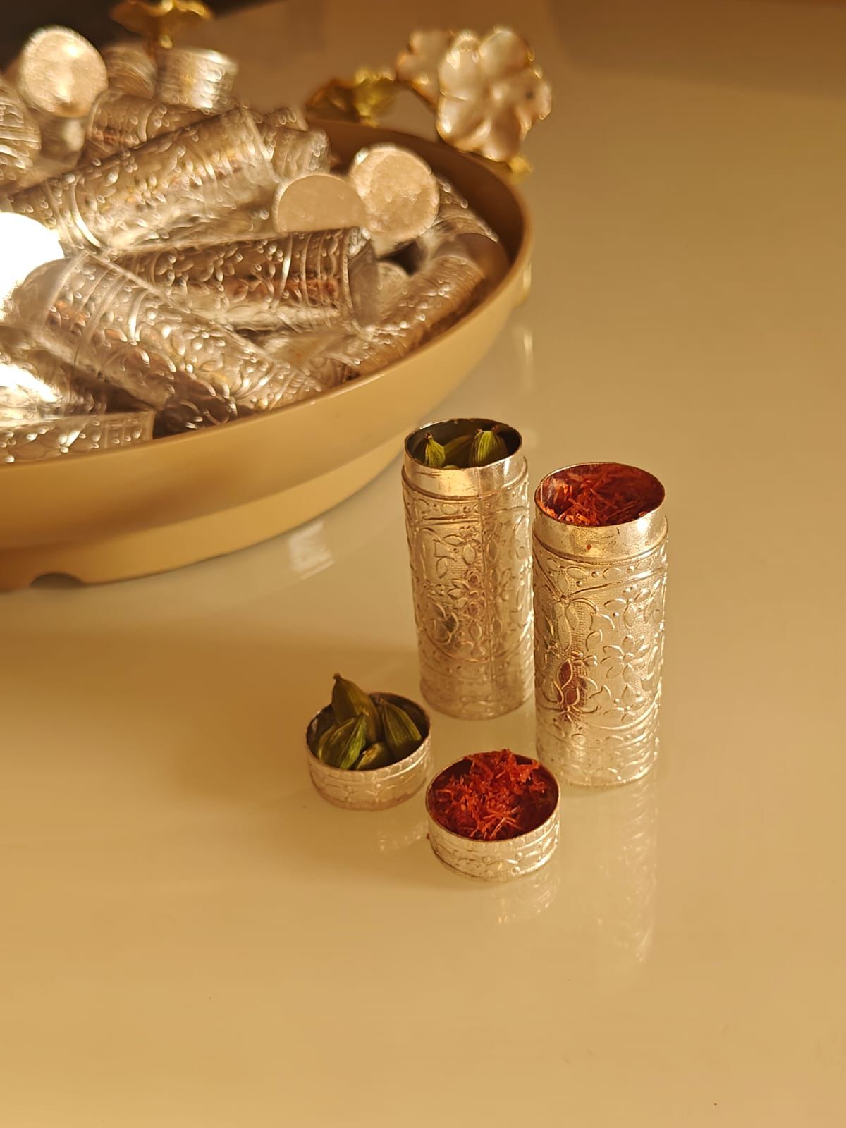 Kesar & Elaichi Dibbi - Pitaltamba