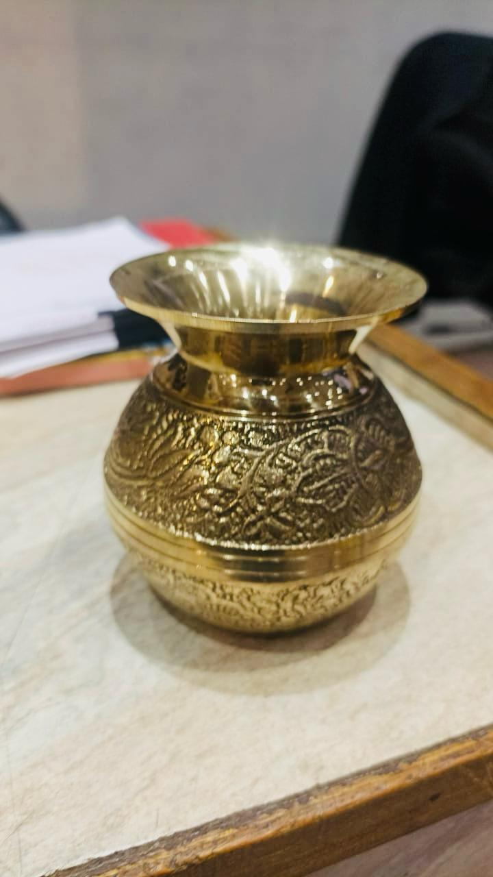 Kalash - Lota With Carving - Pitaltamba