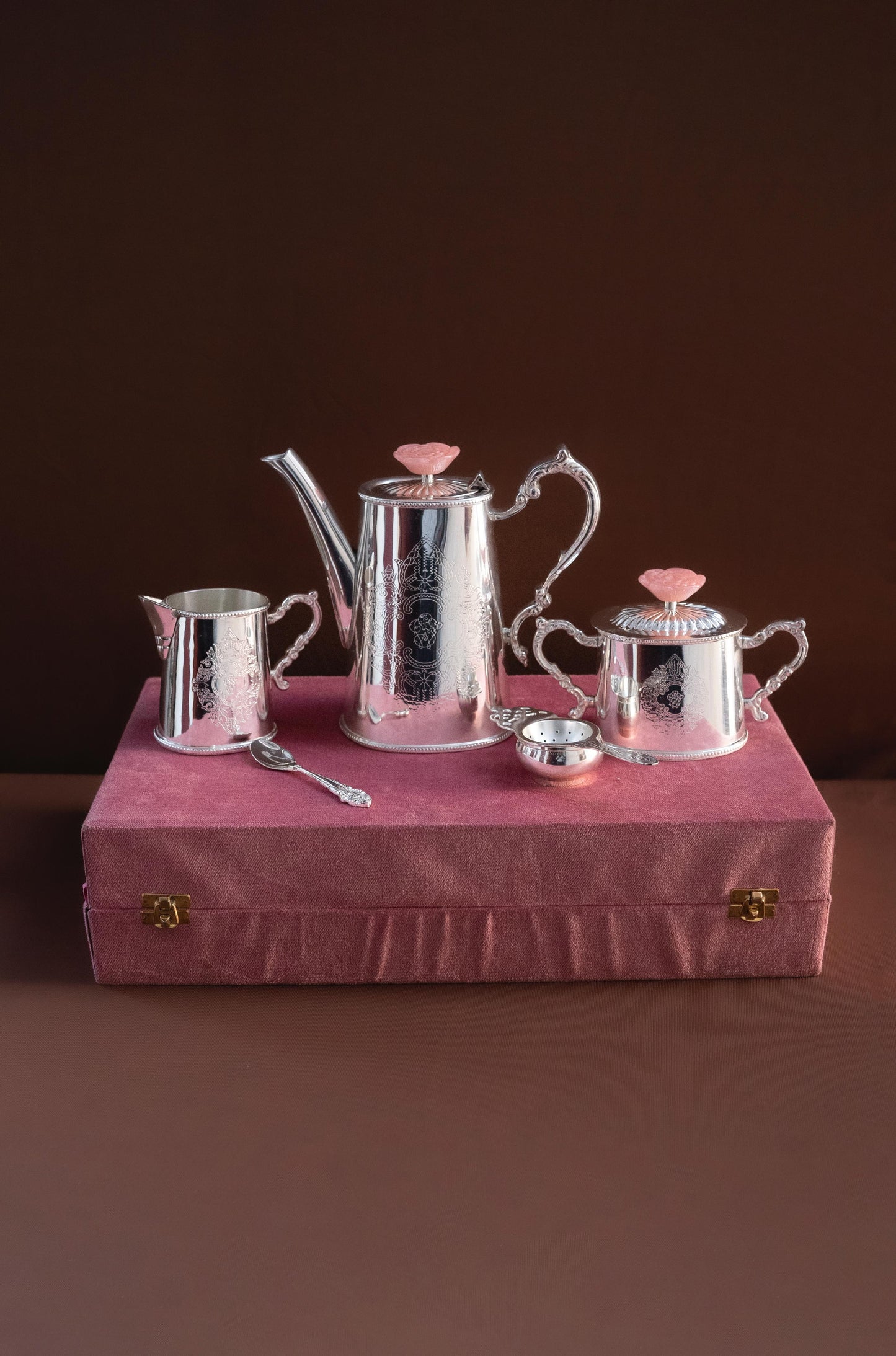 Tea Pot Set With Spoon & Strainer - Pitaltamba
