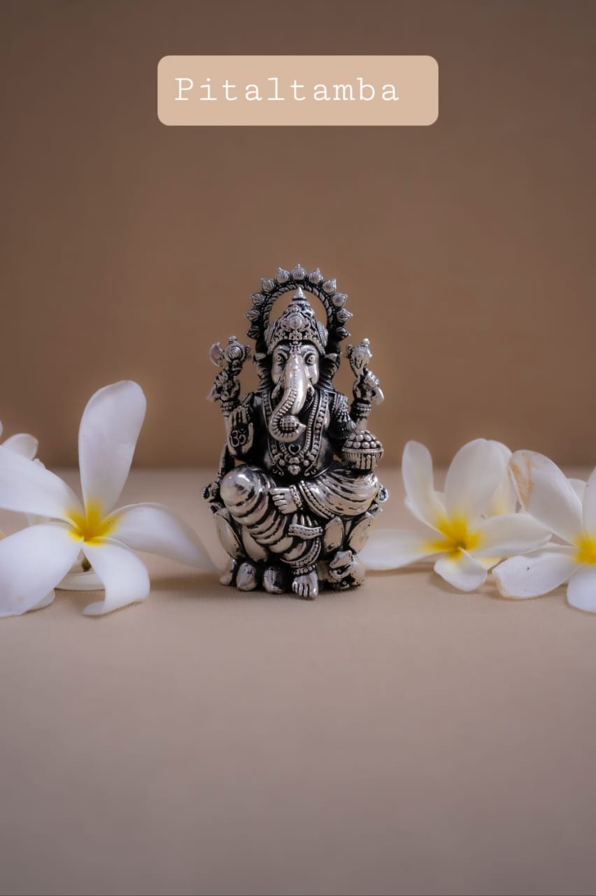 Laxmi Ganesh Pair - Pitaltamba