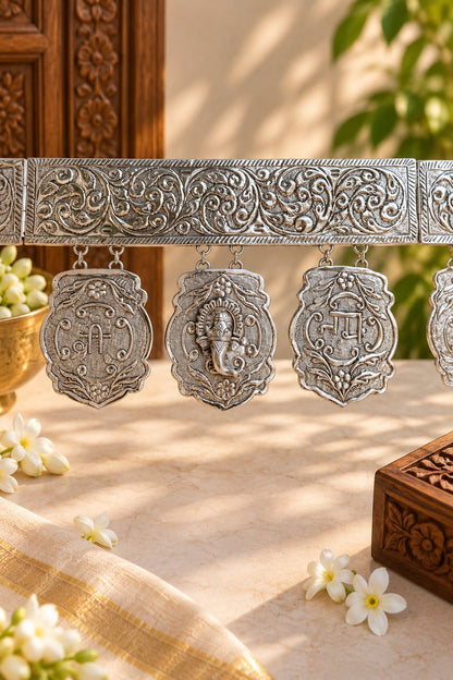 Long foldable Bandharwar Toran with traditional hanging motifs