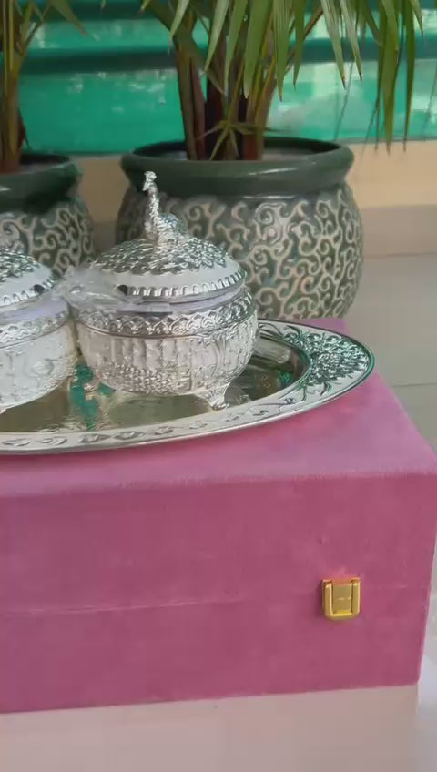 twin peacock box